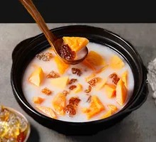 Papaya and Tremella Jelly with Milk