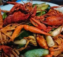Spicy Twelve-Flavor Crawfish