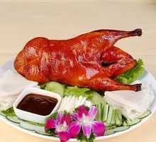 Shredded Roast Duck Wraps