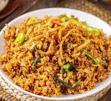 Vegetable and Pork Stir-Fried Fried Rice