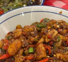 Spicy Intestine with Mashed Potato and Chili