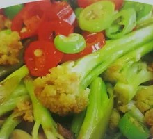Spicy Stir-Fried Organic Cauliflower