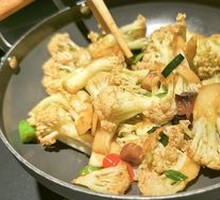Spicy Cauliflower in Hot Pot