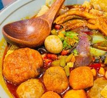 Family Feast Snail Noodle