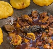 Stir-fried Chicken in Iron Pot