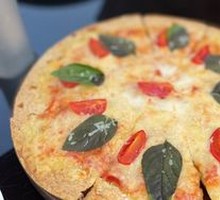Garden Deluxe Cheese Pizza