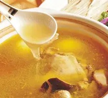 Nourishing Bamboo Mushroom and Matsutake Chicken Soup with Old Hen