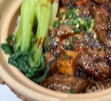 Black Pepper Beef Claypot Rice
