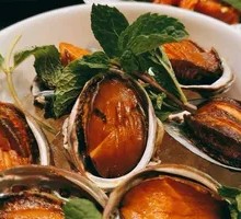 Vietnamese Cold Boiled Abalone 4 Pieces (6 Heads)