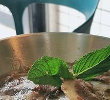 Vietnamese Beef Noodle Soup