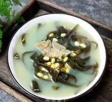 Kelp and Soybean Soup
