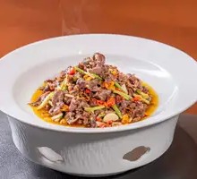 Stir-Fried Yellow Beef with Camellia Oil