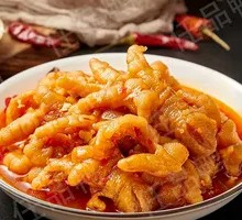 Garlic-Scented Boneless Chicken Feet with Mild Spiciness