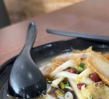 Stir-Fried Snail Noodles