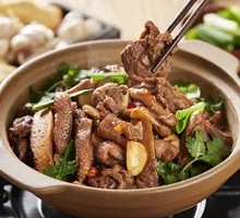 Signature Farmhouse Goose