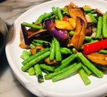 Stir-Fried Green Beans with Eggplant
