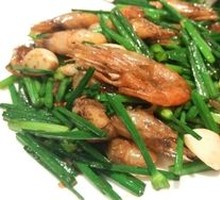 Stir-fried Eel with Garlic Chives