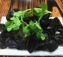 Spiced Black Mushroom Salad