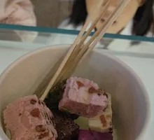 Stir-Fried Frozen Yogurt Customizable