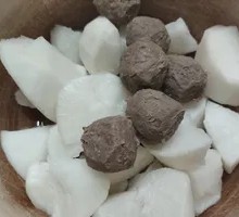 Beef Meatball and White Radish