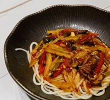 Homestyle Noodles with Sauce