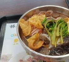 Stir-Fried Snail Noodles