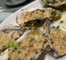Steamed Tai Shan Oysters with Garlic