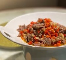 Stir-Fried Beef with Yellow Onion