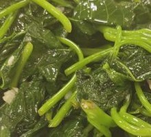 Stir-Fried Sweet Potato Leaves with Garlic