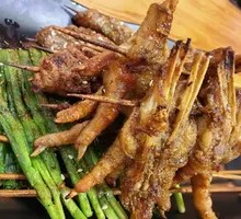 Charcoal-Grilled Chicken Feet