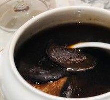 Black Tiger Mushroom Stewed Old Pigeon