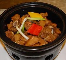 Black Truffle Scallion Braised Oak Nut Pork