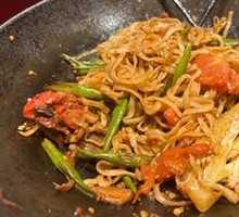 Dry香 Iron Pot Noodles