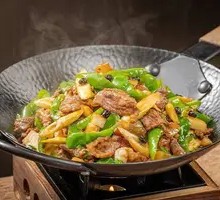 Stir-fried Pork with Long Green Chili
