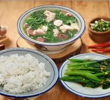 Pork and Goji Leaf Soup Rice