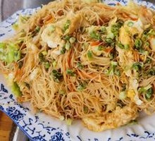 Stir-Fried Fine Rice Noodles