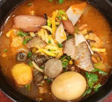 Family Feast Snail Noodle