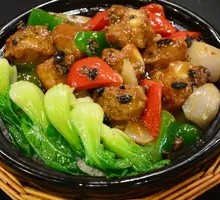 Braised Pork Ribs Claypot Rice