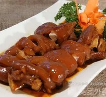 Braised Pig's Feet
