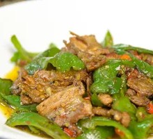 Fried Pork with Green Pepper