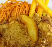 Black Pepper Chicken with Tomato Sauce Pasta