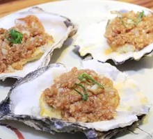 Garlic Steamed Oysters