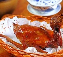 Fei Ge's First Pigeon