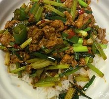 Stir-fried celery with pork
