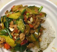Cucumber Stir-Fried with Pork