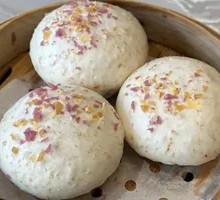 Colorful Oat Bun