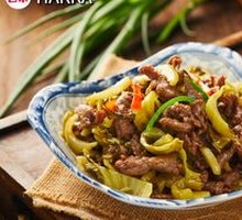 Sour Cabbage Stir-Fried Beef