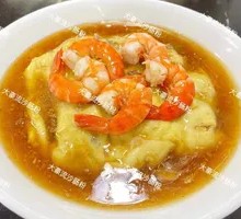 Beef and Shrimp Rice Noodle Rolls