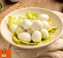 Shelled Quail Eggs