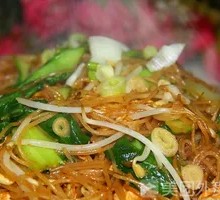 Beef Stir-Fried Guilin Rice Noodles